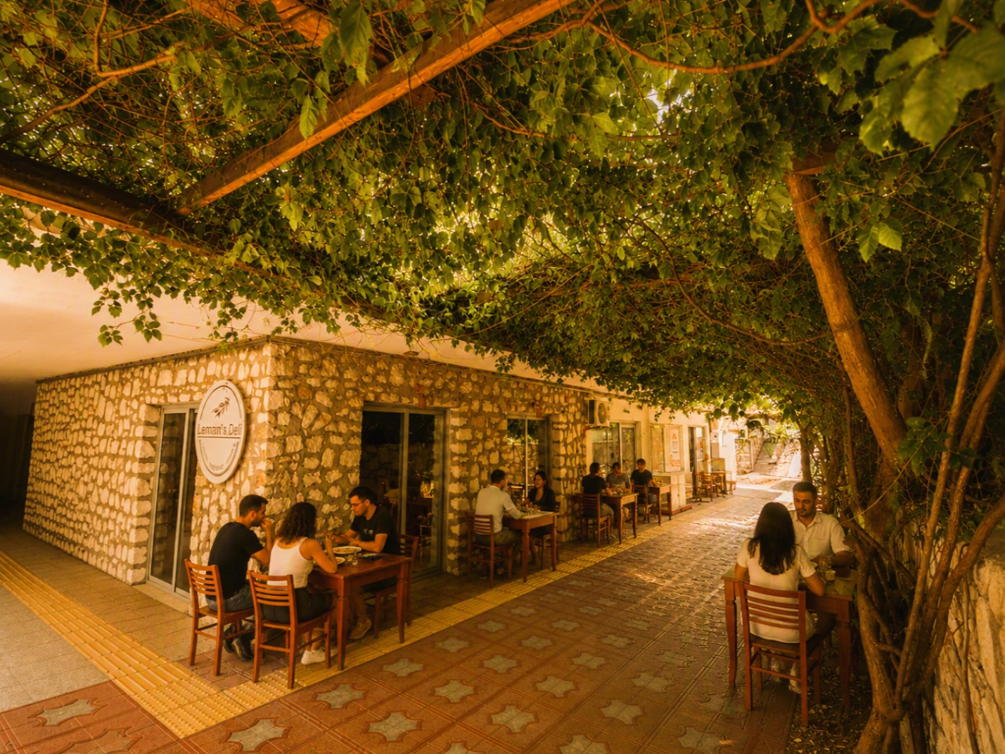 Leman's Deli dükkanı